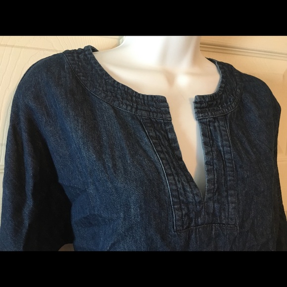 Universal Threads chambray top - Picture 5 of 7